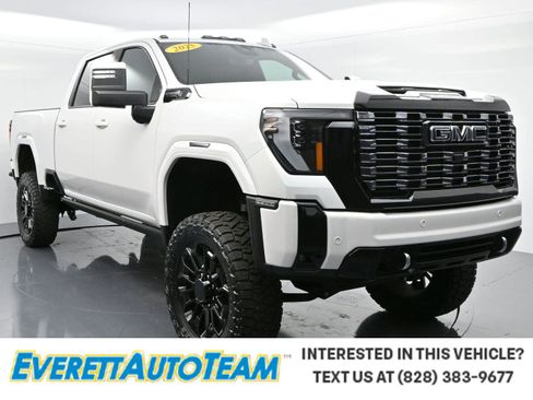 Used 2025 GMC Sierra 2500 Denali Ultimate image 1
