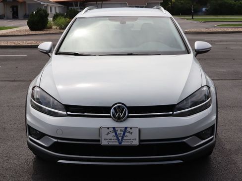 Used 2018 Volkswagen Golf Alltrack S AWD/4WD image 12