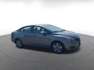 Used 2025 Nissan Versa SV video 2