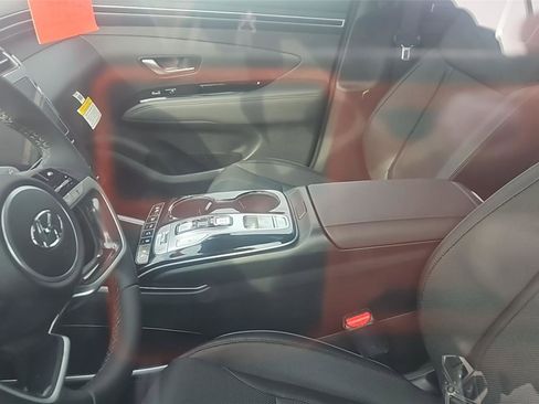 Used 2024 Hyundai Tucson Limited image 7