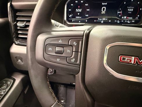 Used 2025 GMC Sierra 2500 AT4 w/ AT4 Premium Plus Package AWD/4WD image 41