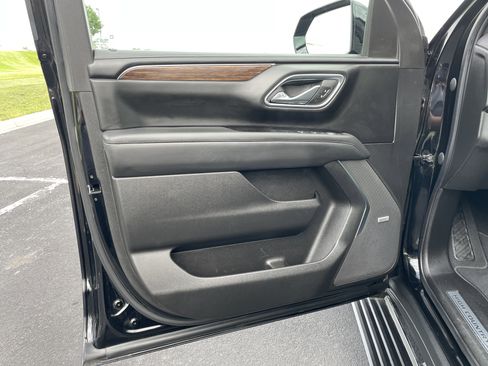Used 2023 Chevrolet Suburban High Country AWD/4WD image 20