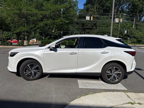 Used 2024 Lexus RX 350 Premium w/ Accessory Package AWD/4WD image 4