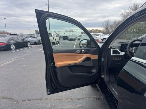 New 2026 BMW X7 xDrive40i w/ Executive Package image 11