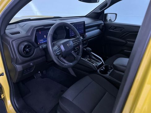 Used 2023 Chevrolet Colorado Trail Boss w/ Technology Package AWD/4WD image 24