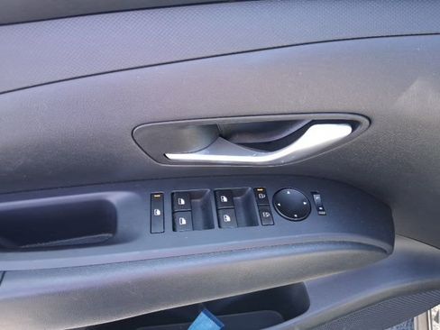 Used 2025 Hyundai Santa Cruz SEL FWD image 18