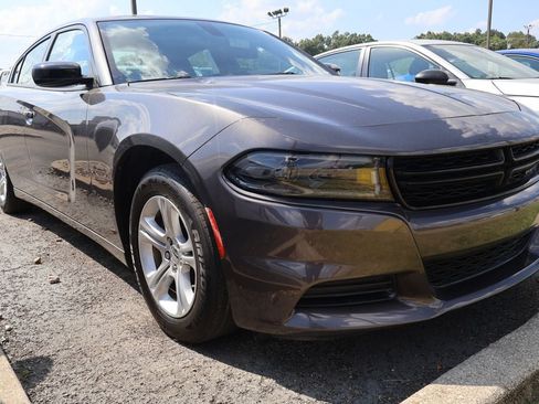 Used 2023 Dodge Charger SXT RWD image 1