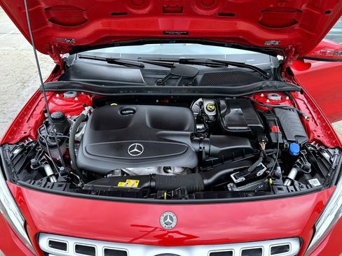 Used 2019 Mercedes-Benz GLA 250 4MATIC image 24