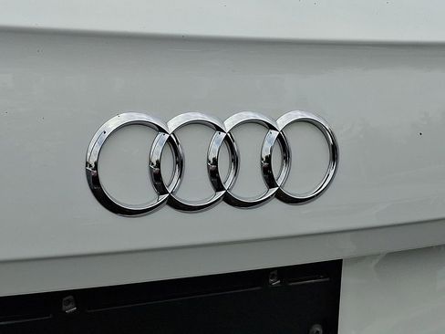 Used 2018 Audi Q5 2.0T Premium Plus w/ Premium Plus Package image 30