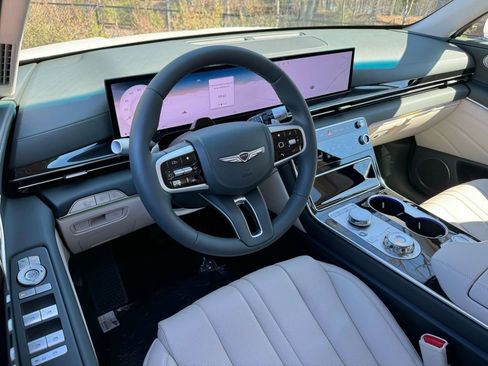 Used 2025 Genesis GV80 2.5T Standard image 2