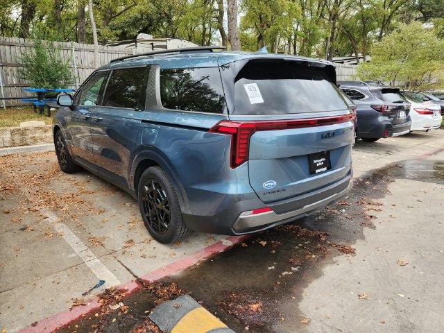 Certified 2026 Kia Carnival SX Prestige FWD image 3