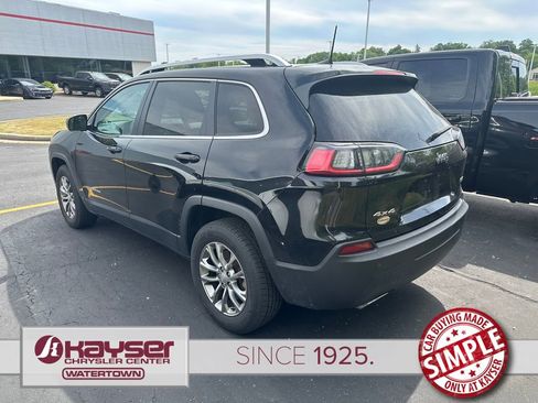 Used 2021 Jeep Cherokee Latitude Lux w/ Comfort/Convenience Group AWD/4WD image 2