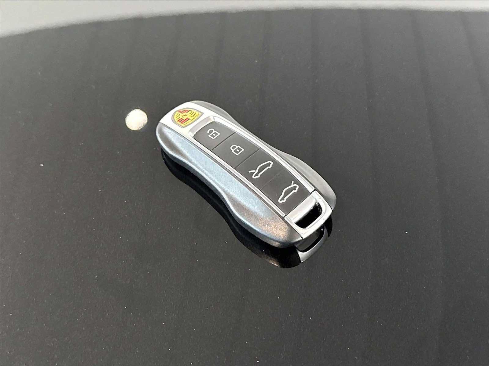 Used 2021 Porsche Taycan 4S AWD/4WD image 34