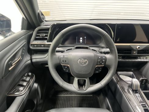 Used 2026 Toyota Crown w/ Advanced Technology Package AWD/4WD image 14
