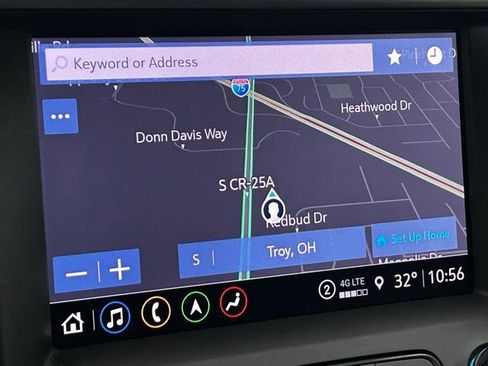 Used 2023 GMC Acadia SLE w/ Driver Convenience Package image 5