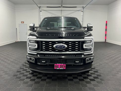 Used 2024 Ford F350 Platinum AWD/4WD image 5