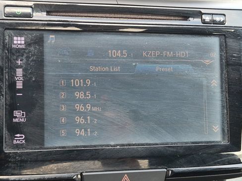 Used 2017 Honda Accord EX image 16