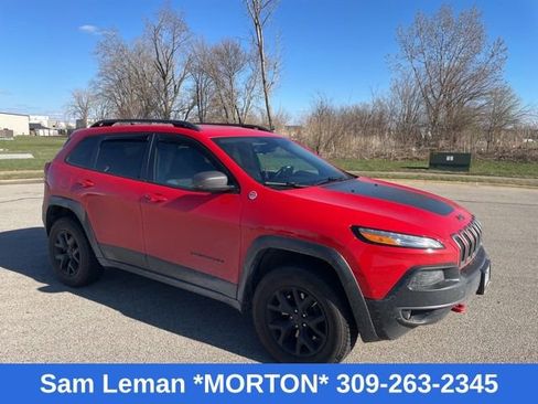 Used 2018 Jeep Cherokee Trailhawk w/ Cold Weather Group image 1