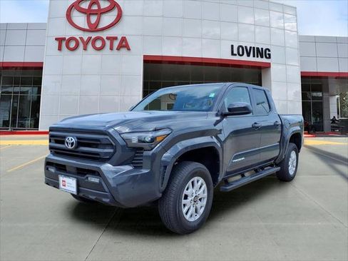 Certified 2025 Toyota Tacoma SR5 AWD/4WD image 1