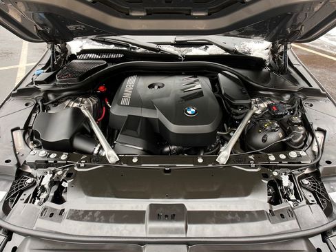 Used 2024 BMW 530i xDrive w/ Premium Package image 23