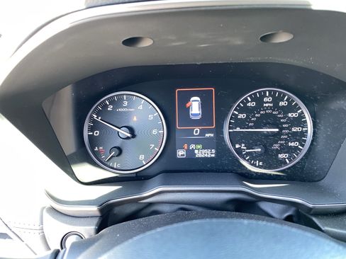 Used 2024 Subaru Outback Limited AWD/4WD image 30
