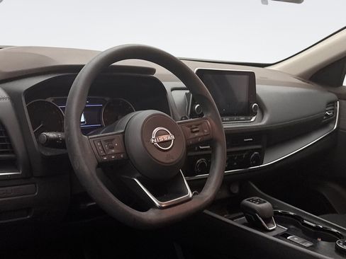 Used 2023 Nissan Rogue S AWD/4WD image 7