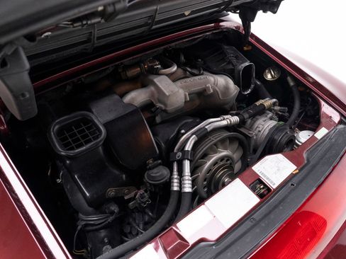 Used 1998 Porsche 911 Carrera RWD image 42
