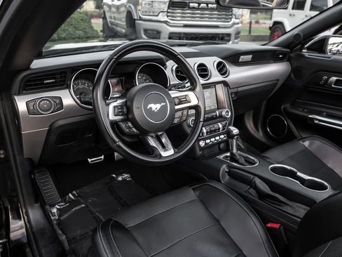 Used 2019 Ford Mustang GT Premium RWD image 14