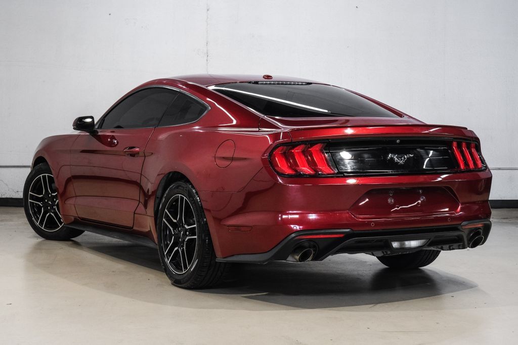 Used 2019 Ford Mustang Coupe RWD image 12
