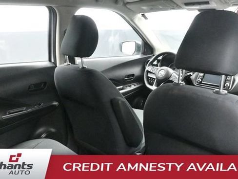 Used 2024 Nissan Kicks S FWD image 11