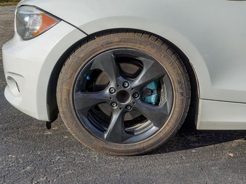 Used 2012 BMW 128i Convertible image 29