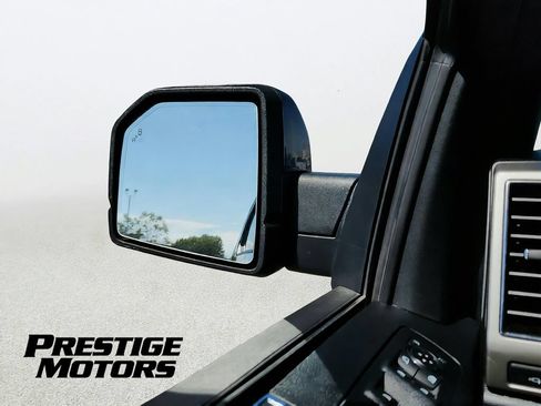 Used 2019 Ford F150 Lariat w/ Equipment Group 502A Luxury AWD/4WD image 33