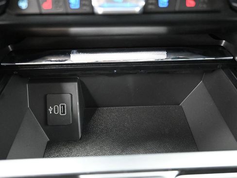 New 2025 Ford F150 Lariat w/ Equipment Group 501A Mid image 30