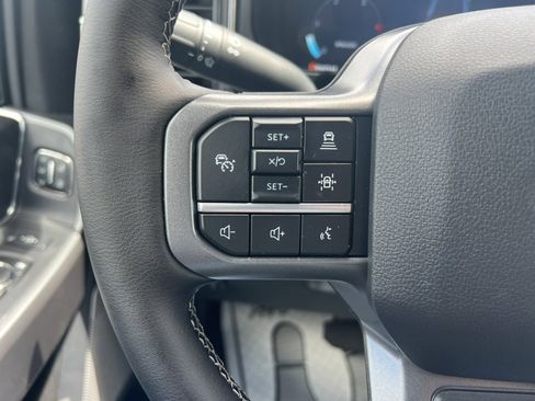 New 2025 Ford F350 Lariat w/ Lariat Ultimate Package image 24