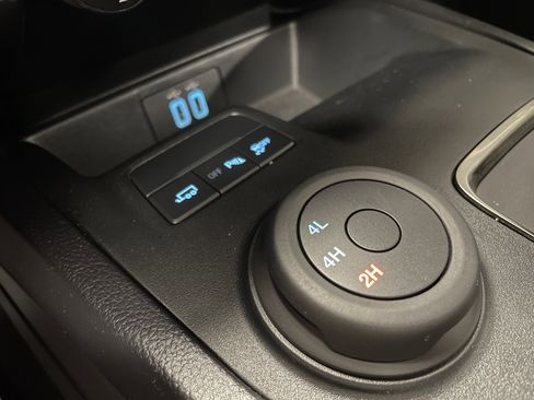 Used 2023 Ford Ranger Lariat w/ Technology Package image 12