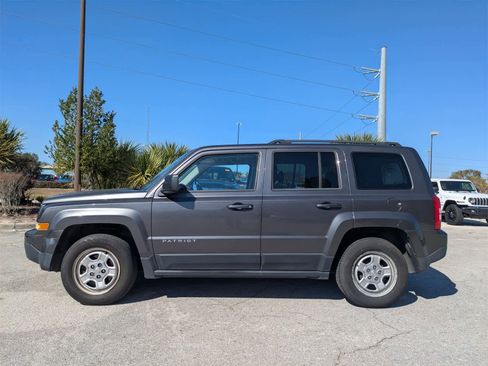 Used 2016 Jeep Patriot Sport w/ Power Value Group image 7