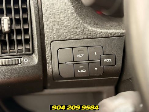 Used 2021 RAM ProMaster 2500 w/ Convenience Group FWD image 12