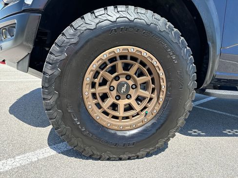 Used 2025 Ford F150 Raptor image 18