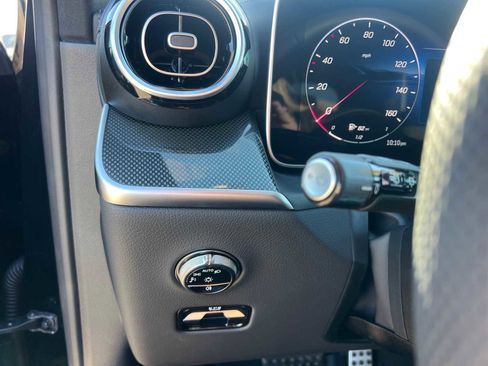 New 2026 Mercedes-Benz GLC 300 image 18