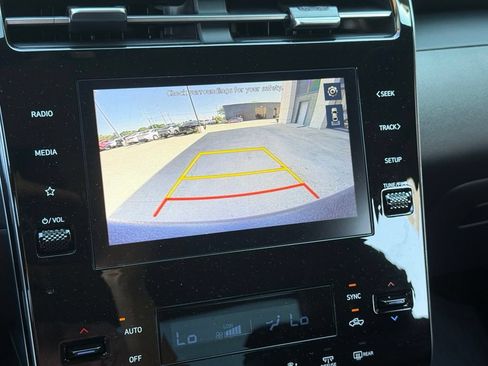 Used 2024 Hyundai Santa Cruz SEL FWD image 16