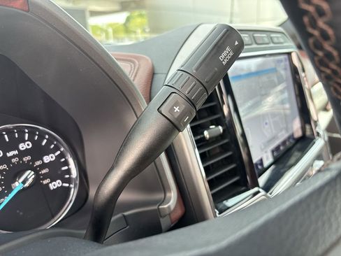 Used 2022 Ford F250 Platinum image 23