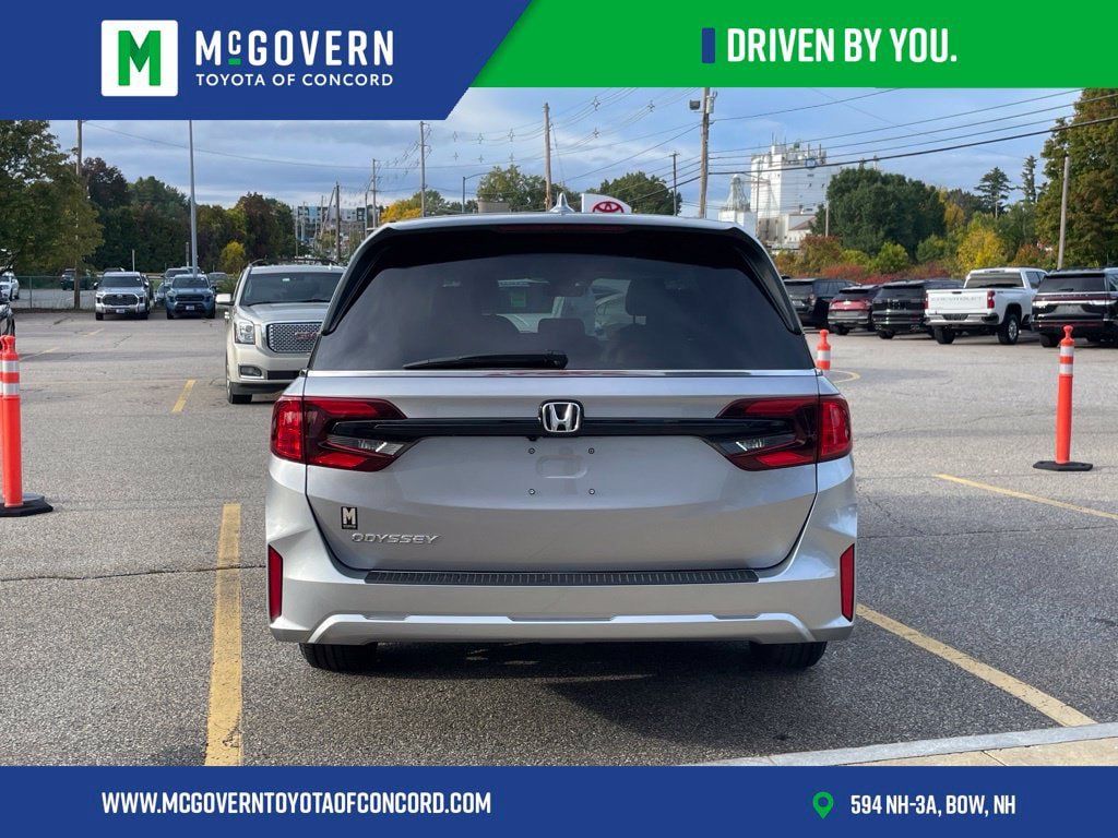 Used 2026 Honda Odyssey EX-L image 4