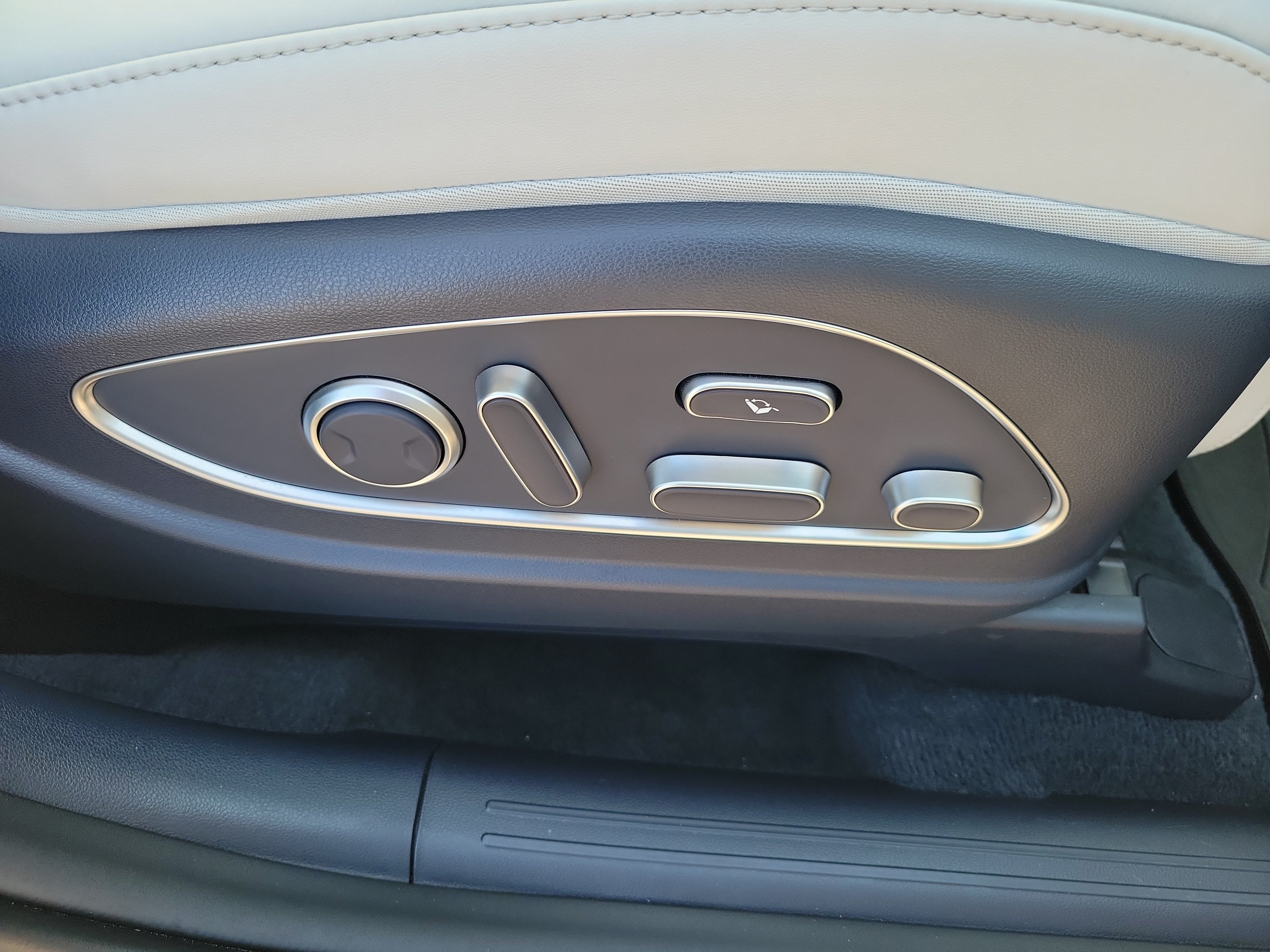 Used 2026 Hyundai Palisade Calligraphy AWD/4WD image 7