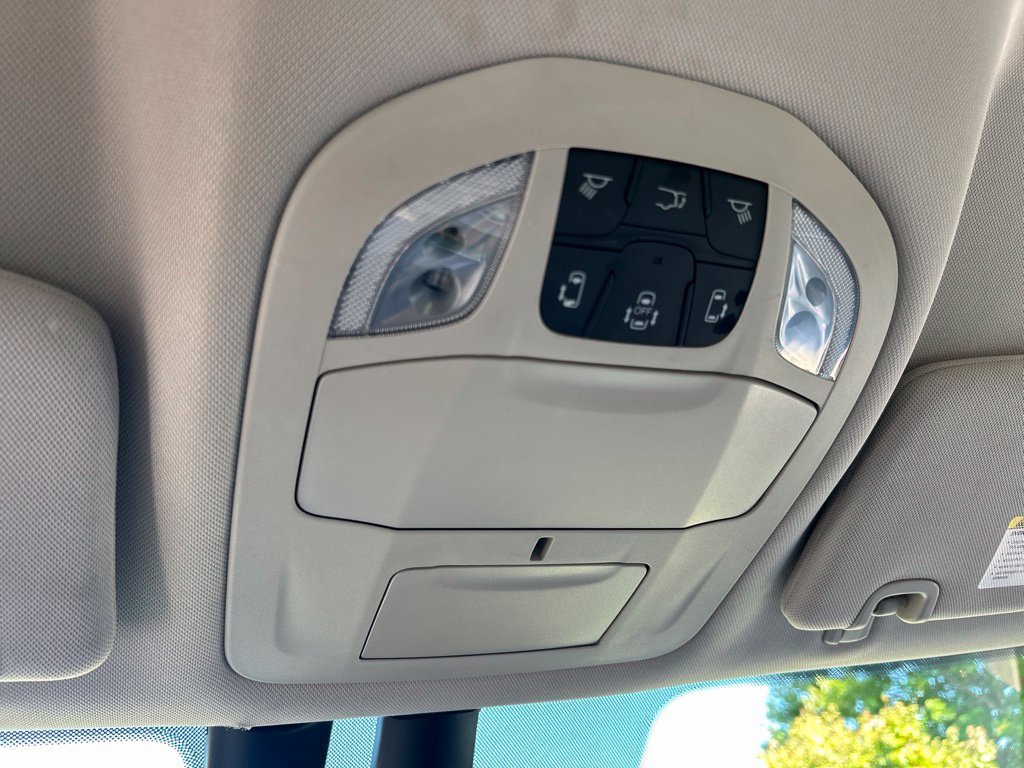 Used 2021 Chrysler Pacifica Touring-L w/ Uconnect Theater Family Group FWD image 63