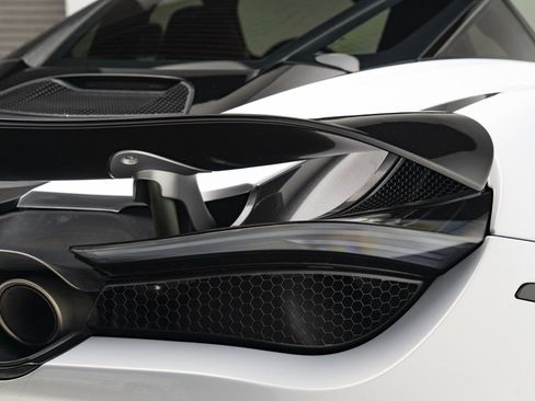 Used 2018 McLaren 720S Performance image 58