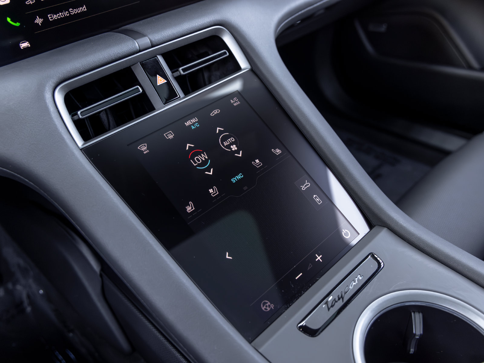 Certified 2026 Porsche Taycan AWD/4WD image 35