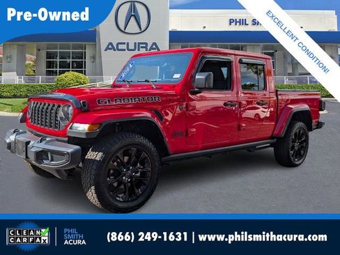 Used 2024 Jeep Gladiator Sport image 1