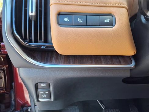 New 2025 Nissan Armada Platinum Reserve image 27