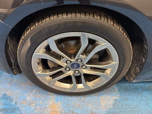 Used 2020 Ford Fusion SEL image 16