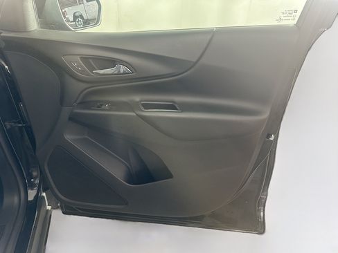 Used 2019 Chevrolet Equinox LT FWD image 32